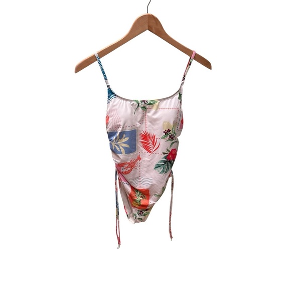 NWOT Primark Multicolor Swimsuit. It doesn't have the protective cover in crotch - Picture 1 of 11